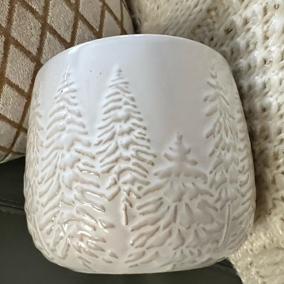 Other - Pretty WHITE Ceramic SNOWY EVERGREEN TREES Candle Holder PLANTER Container